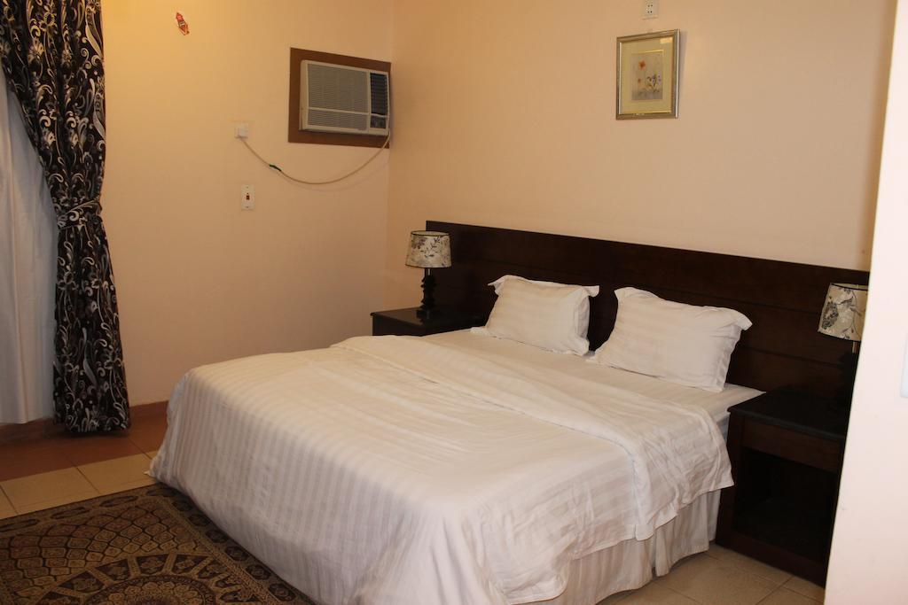 Al Narjes Suites Jizan Chambre photo